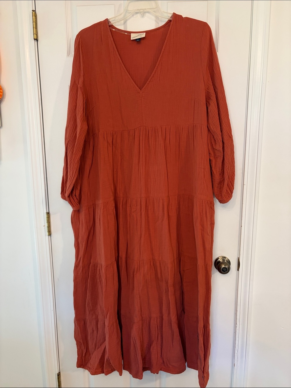 Universal Thread Boho Tiered V-Neck Midi Dress in Rust with pockets